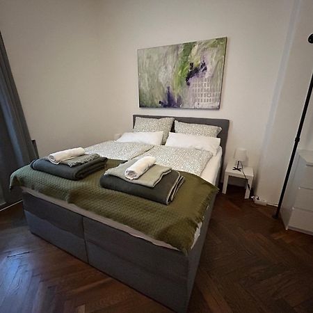 Wohnen Mit Kuenstlerflair In Muenchen Apartment Bagian luar foto
