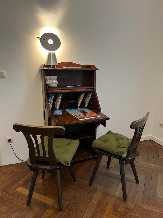 Wohnen Mit Kuenstlerflair In Muenchen Apartment Bagian luar foto